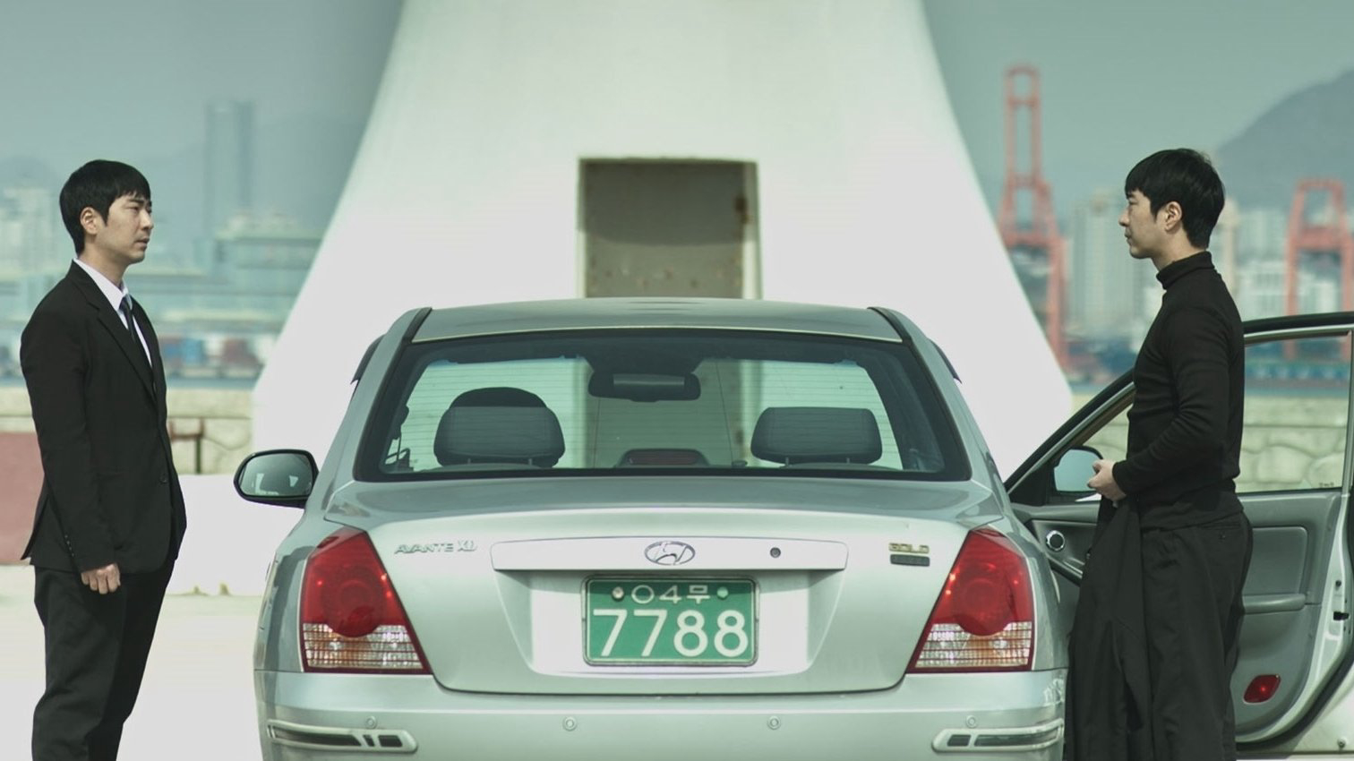 Song Sinh Đổi Mạng - Ảnh 2