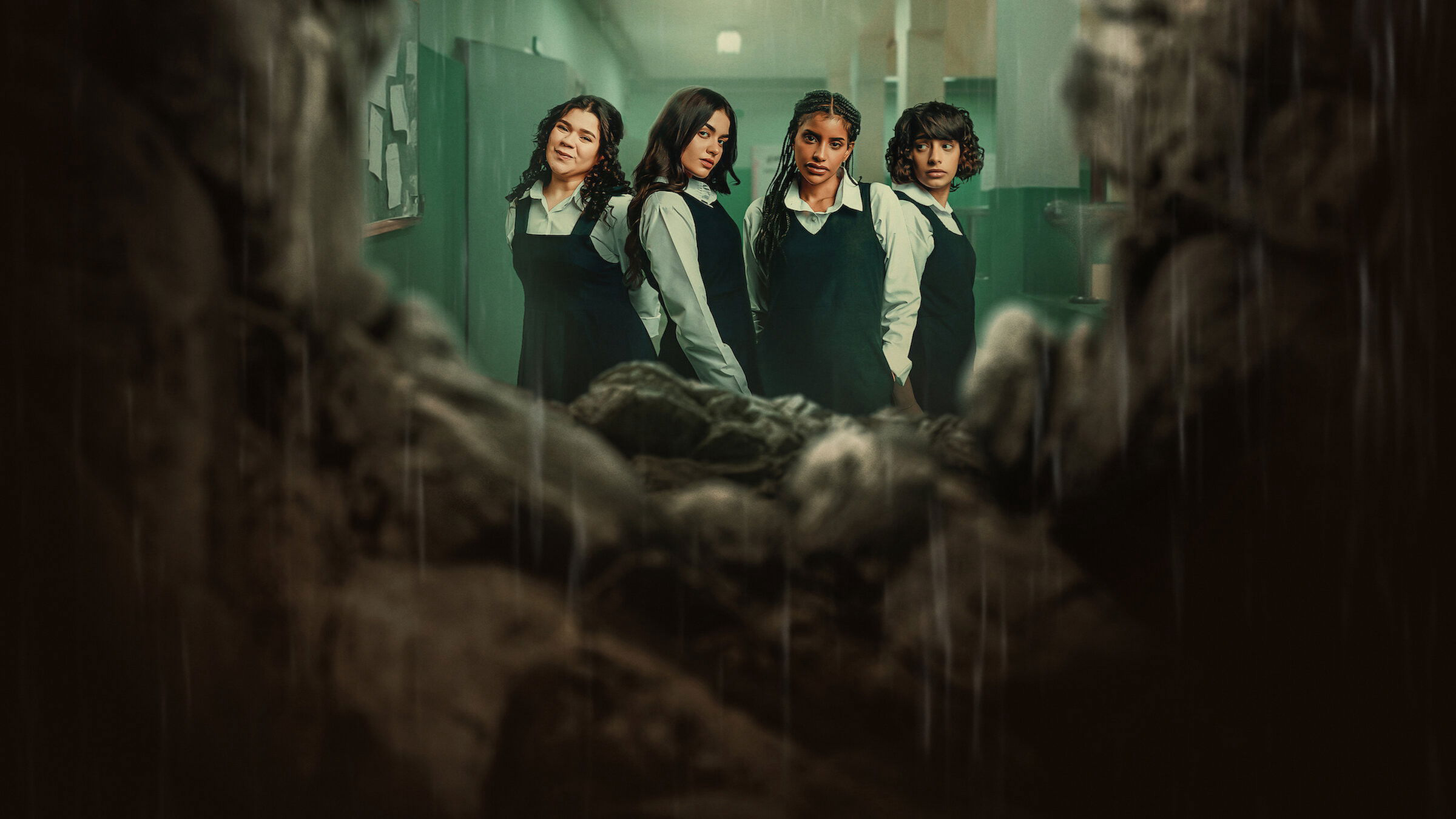 Từ Đám Tro Tàn: Hố Tử Thần - Ảnh 2